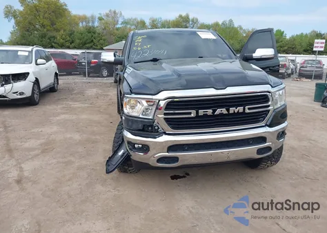 2021 Ram 1500 Big Horn z USA, uszkodzony, nr VIN 1C6SRFFT8MN504234